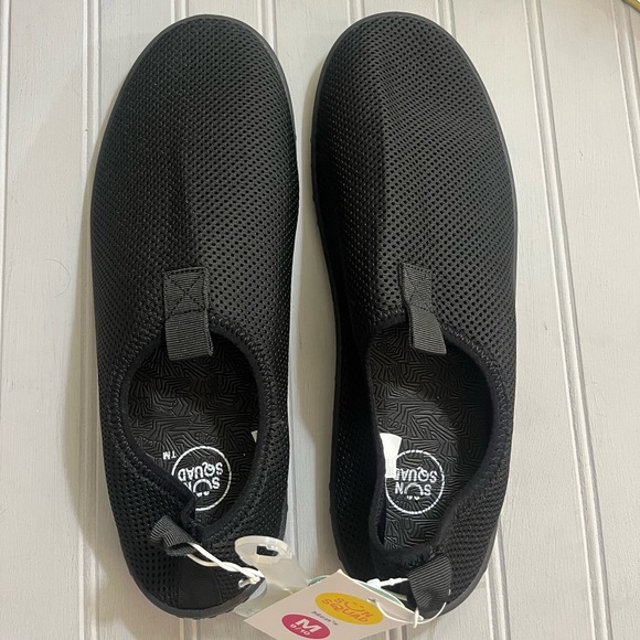 Sun Squad Target Slip-On Water Shoes Mens Medium 9/10 Black Pool Shower NWT - Picture 1 of 8